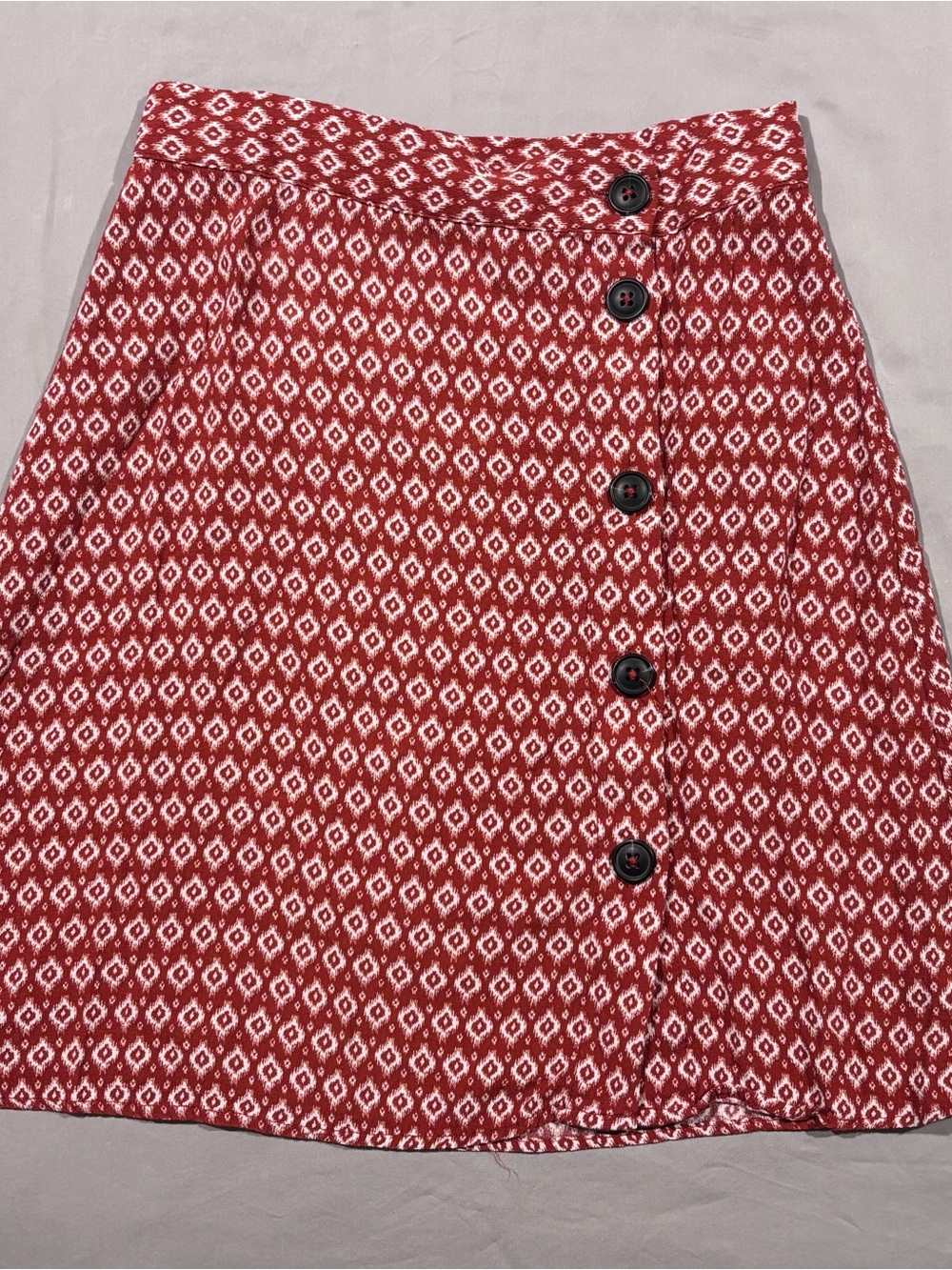 H&M Rust and White Patterned Button-Front A-Line Skirt